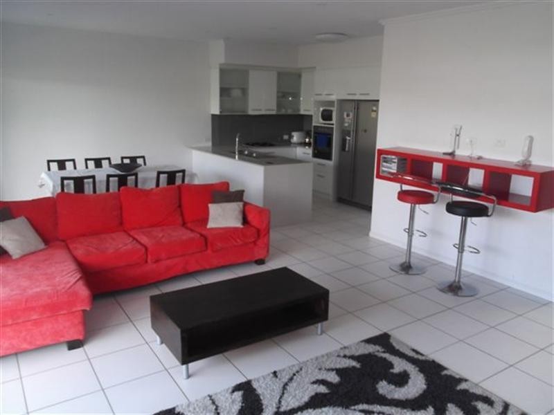 31/1 Manacor Place, Runaway Bay QLD 4216