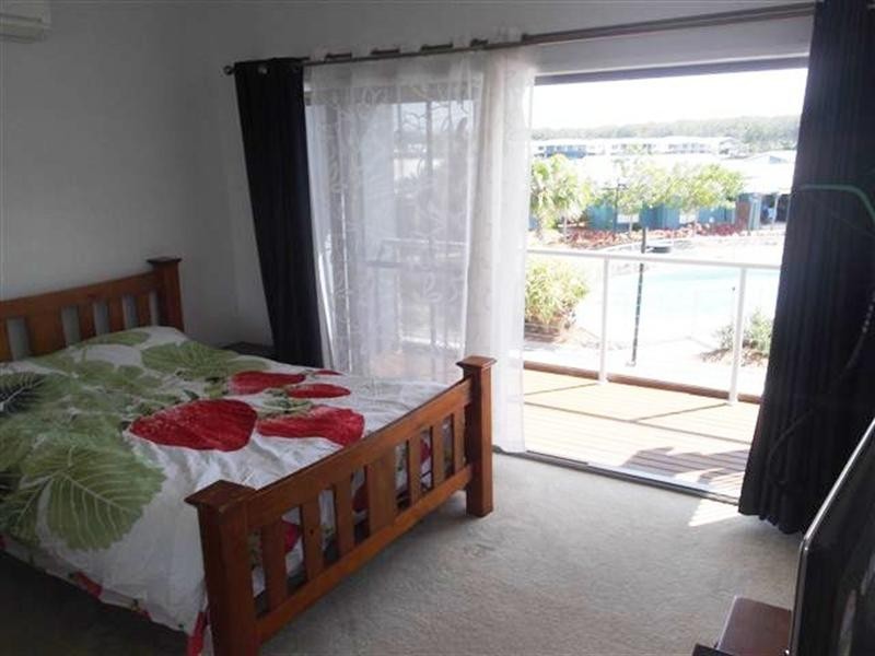 31/1 Manacor Place, Runaway Bay QLD 4216