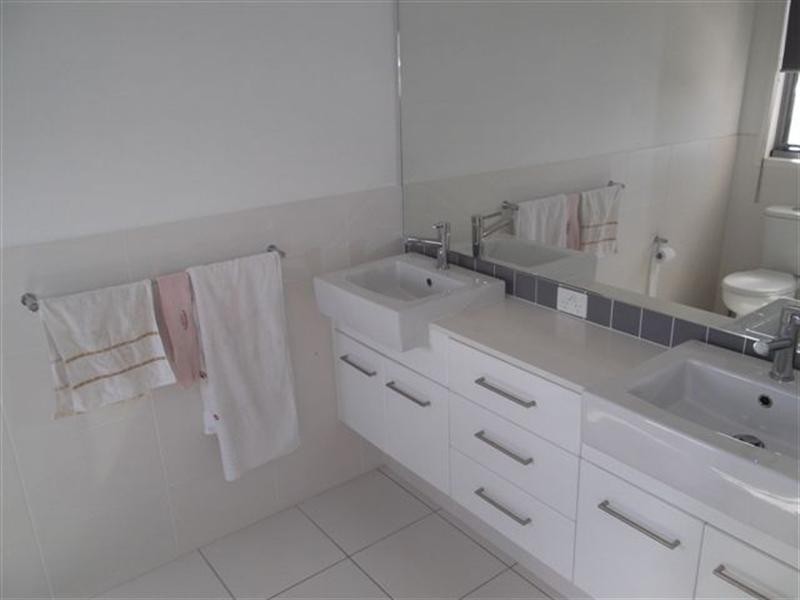 31/1 Manacor Place, Runaway Bay QLD 4216
