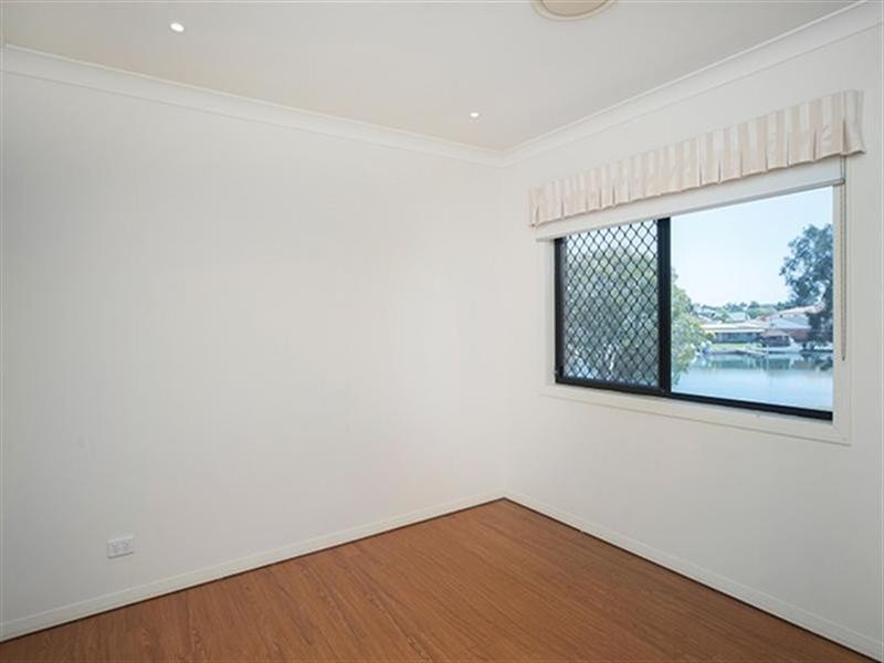 1/1 Oleander Avenue, Biggera Waters QLD 4216