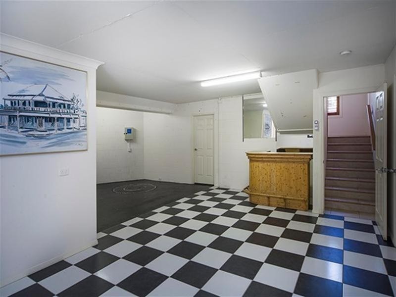 1/1 Oleander Avenue, Biggera Waters QLD 4216