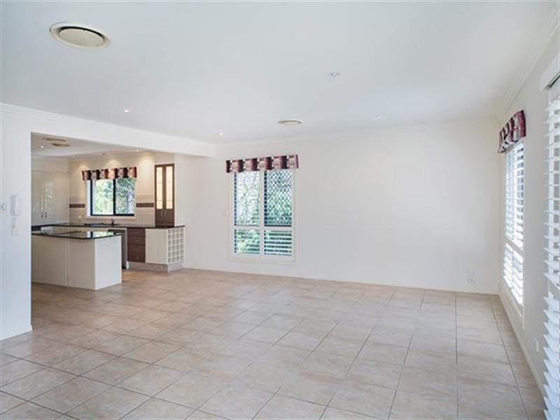 1/1 Oleander Avenue, Biggera Waters QLD 4216