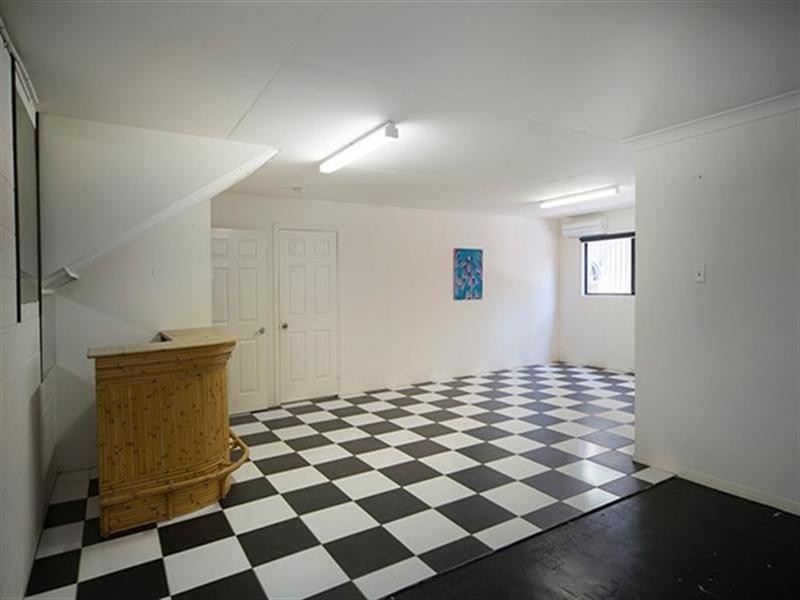 1/1 Oleander Avenue, Biggera Waters QLD 4216