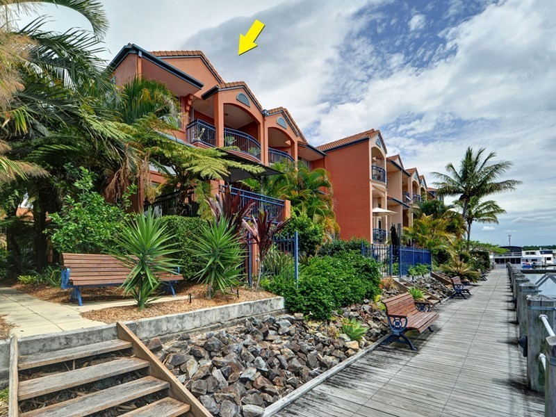 32 John Lund Drive, Hope Island QLD 4212