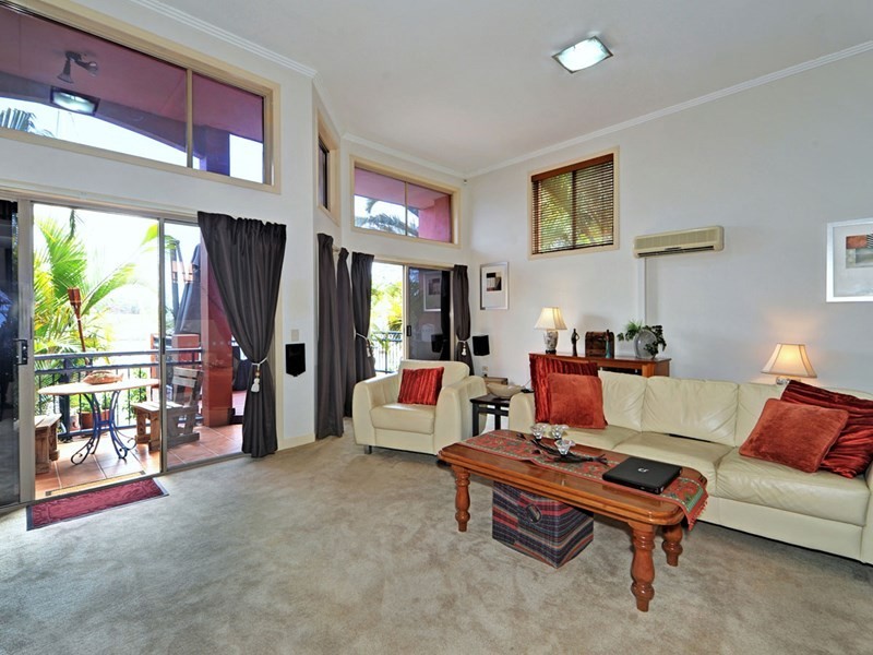 32 John Lund Drive, Hope Island QLD 4212