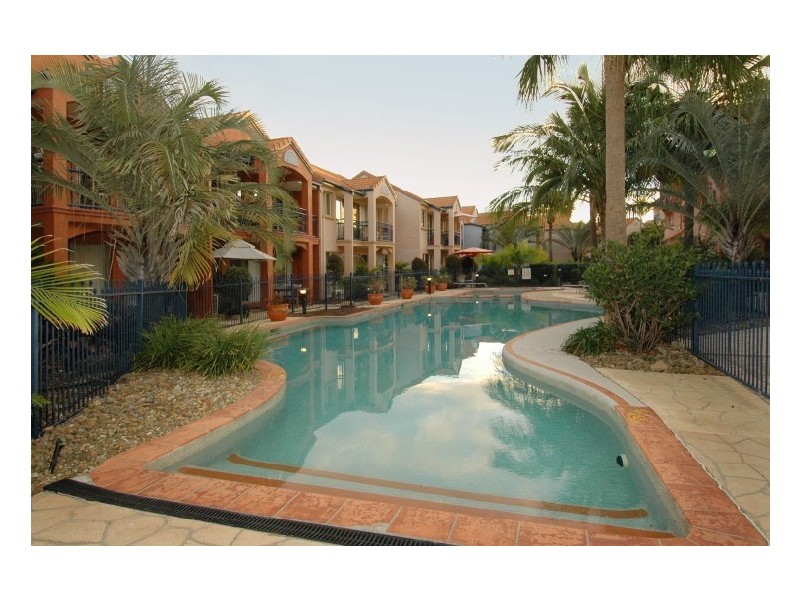 32 John Lund Drive, Hope Island QLD 4212