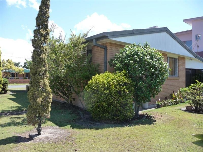 2 Helena Street, Biggera Waters QLD 4216