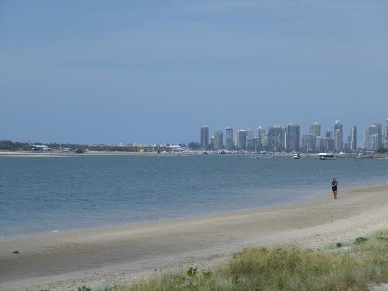 2 Helena Street, Biggera Waters QLD 4216