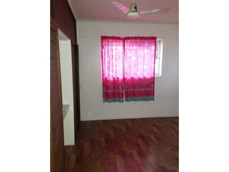 38 Loder Street, Biggera Waters QLD 4216