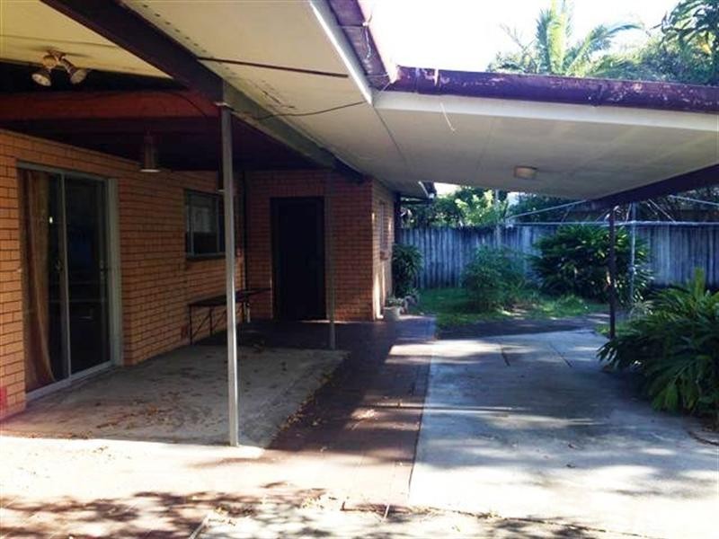 38 Loder Street, Biggera Waters QLD 4216