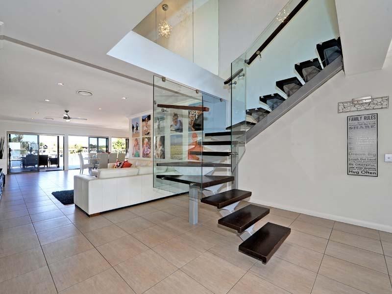 16 James Cook Esplanade, Hollywell QLD 4216
