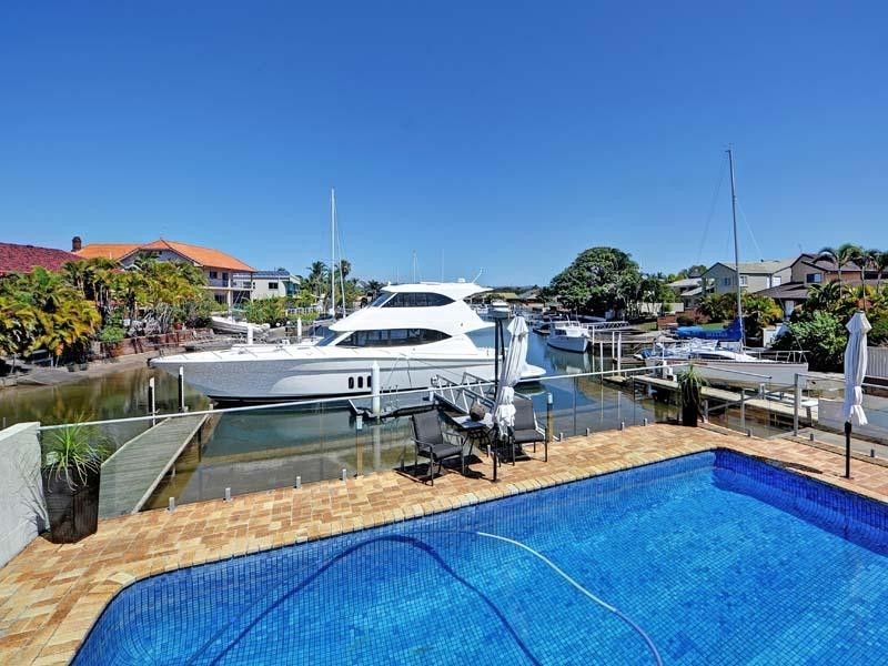 16 James Cook Esplanade, Hollywell QLD 4216