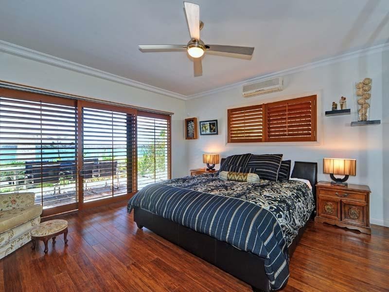 16 James Cook Esplanade, Hollywell QLD 4216