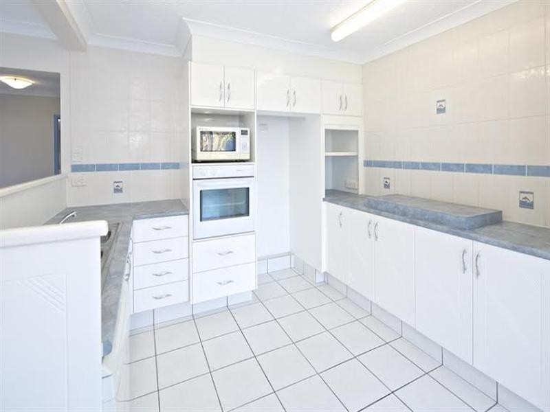 1/5 PERRY Place, Biggera Waters QLD 4216