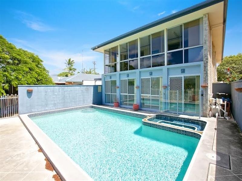 1/5 PERRY Place, Biggera Waters QLD 4216