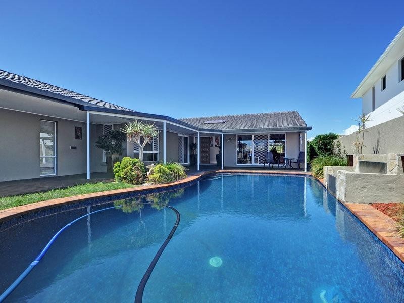 62 Sundance Way, Runaway Bay QLD 4216