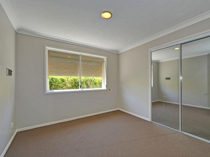 62 Sundance Way, Runaway Bay QLD 4216