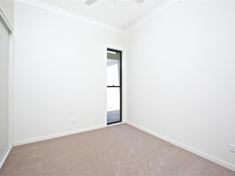 22B Compass Drive, Biggera Waters QLD 4216