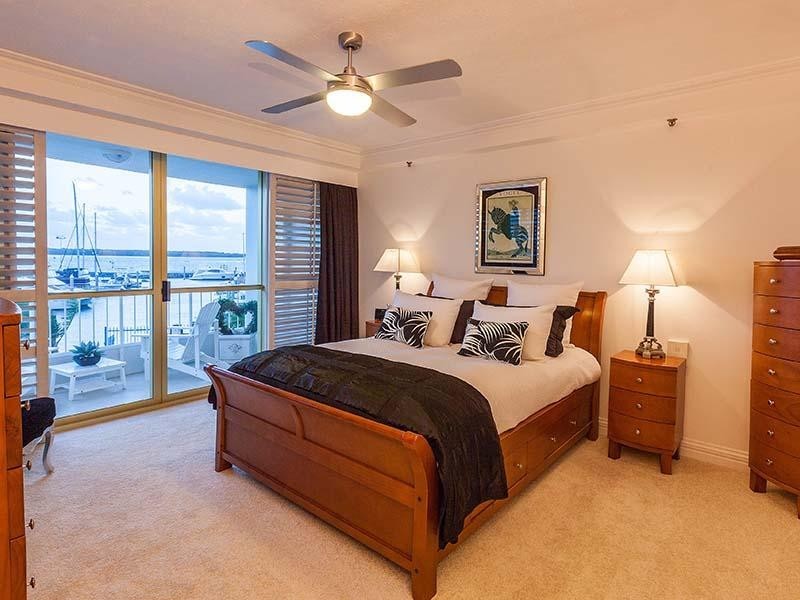 3/19 Oatlands Esplanade, Runaway Bay QLD 4216