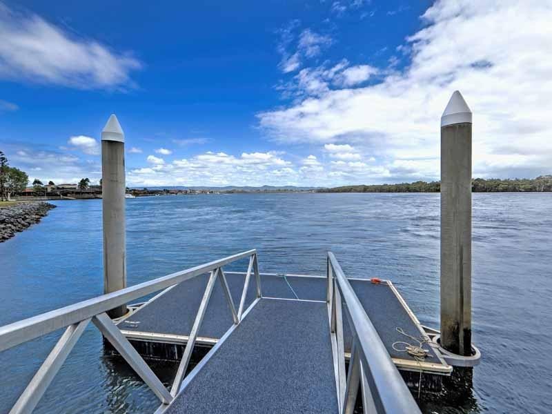 1/8 Paradise Parade, Paradise Point QLD 4216