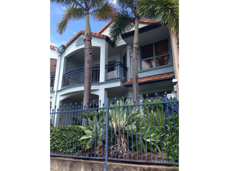 71 John Lund Drive, Hope Island QLD 4212