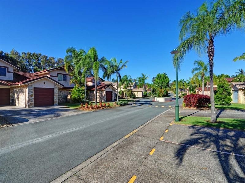 32/264 Oxley Drive, Coombabah QLD 4216