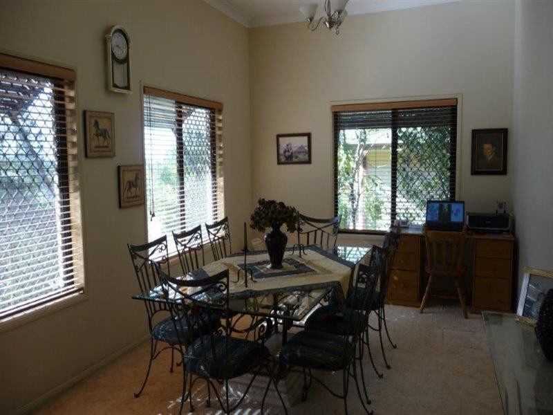 16 Bellona Court, Pacific Pines QLD 4211