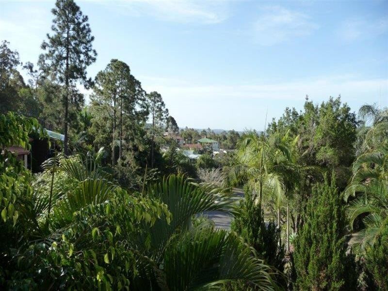 16 Bellona Court, Pacific Pines QLD 4211