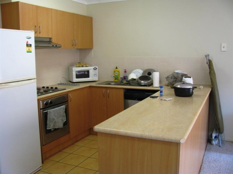 12/8 Tonga Place, Parkwood QLD 4214