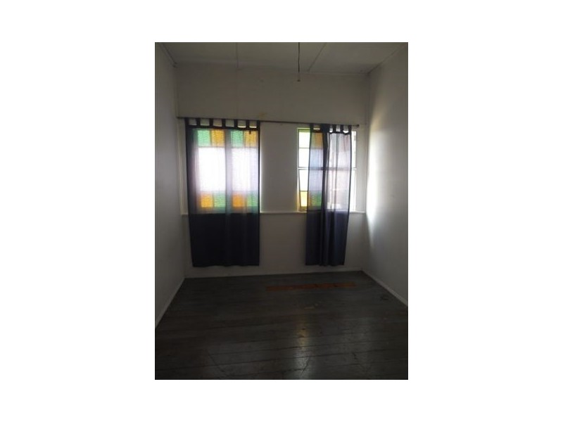 13 Meyer Street, Southport QLD 4215