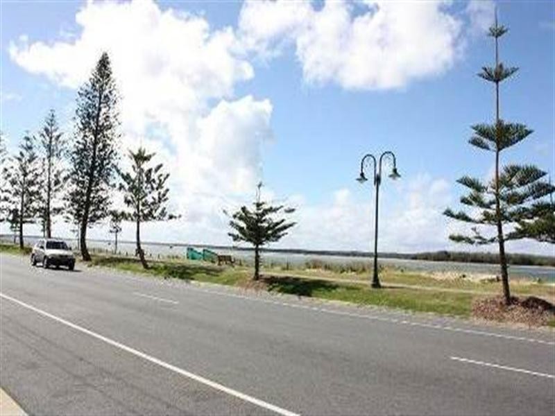 456 Marine Parade, Biggera Waters QLD 4216