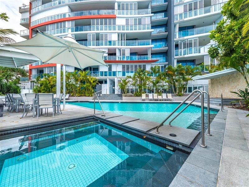 1001/438 Marine Parade, Biggera Waters QLD 4216