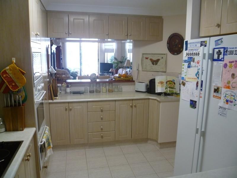 6/7 Esplanade West, Paradise Point QLD 4216