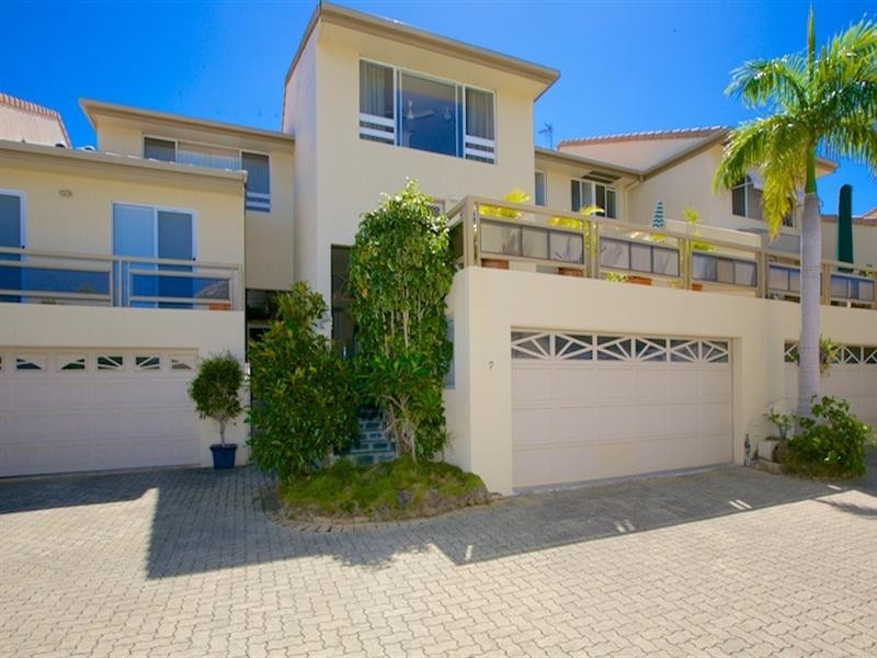 7/100 Morala Avenue, Runaway Bay QLD 4216