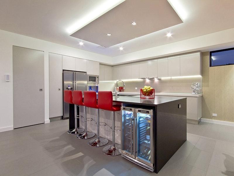 66 O’Grady Avenue, Paradise Point QLD 4216