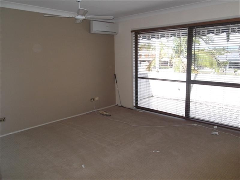 92 Oxley Drive, Paradise Point QLD 4216