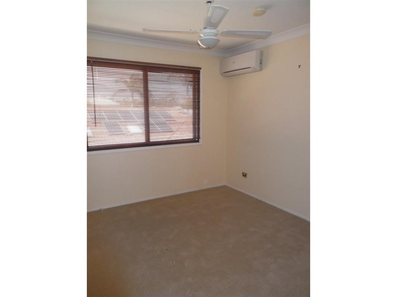 92 Oxley Drive, Paradise Point QLD 4216