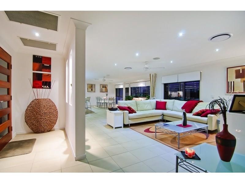 15 Karema Crescent, Runaway Bay QLD 4216