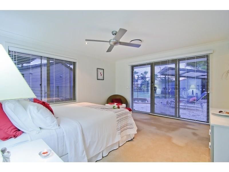 15 Karema Crescent, Runaway Bay QLD 4216