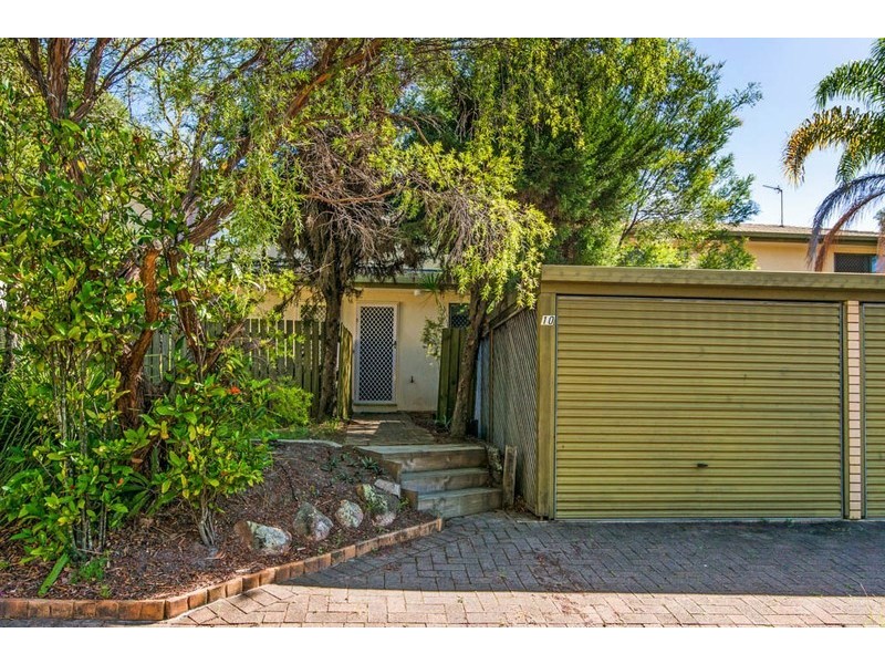 10/71 Olsen Avenue, Labrador QLD 4215