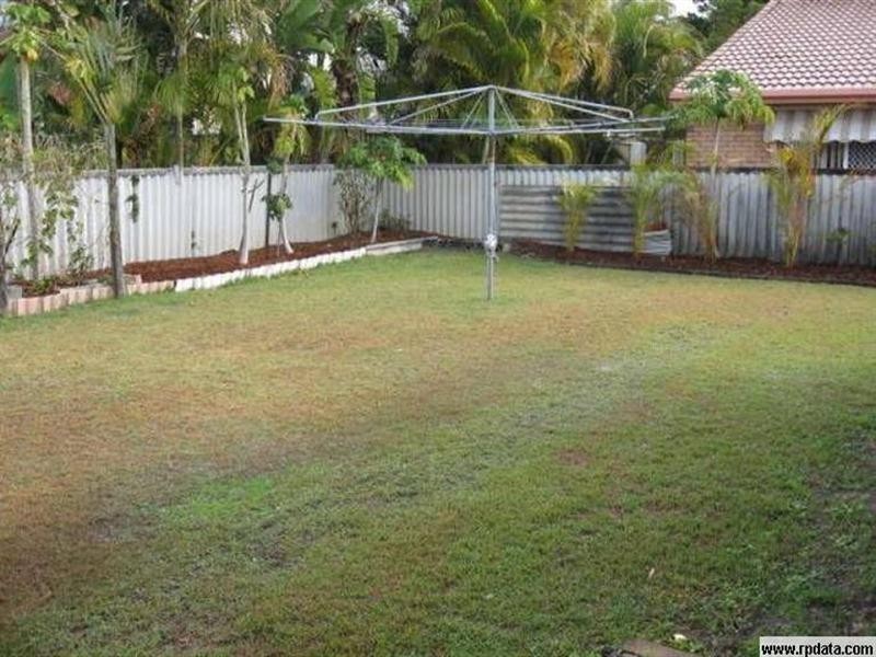 14 SHOVELLER Avenue, Paradise Point QLD 4216