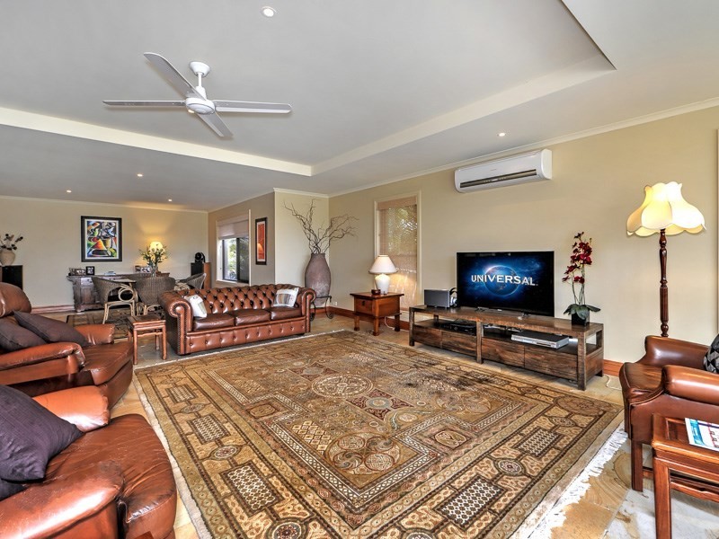 7 Kavieng Crescent, Runaway Bay QLD 4216
