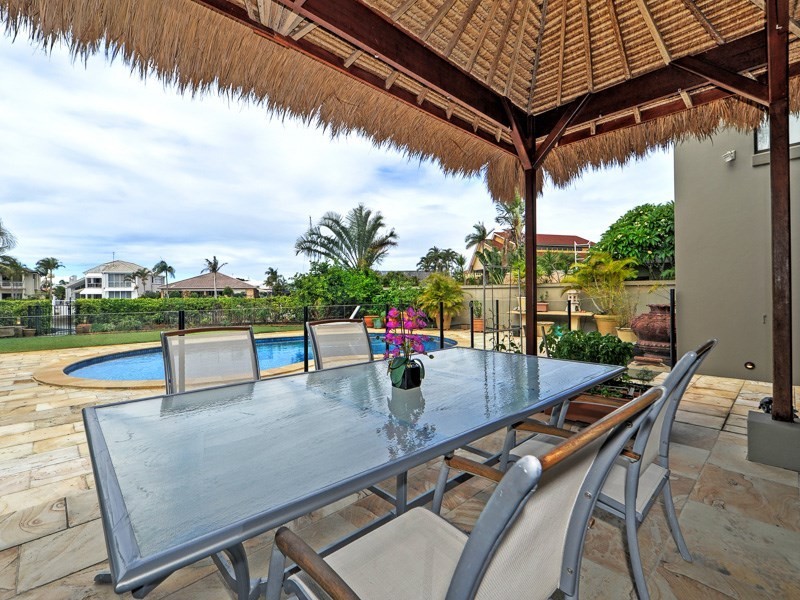 7 Kavieng Crescent, Runaway Bay QLD 4216