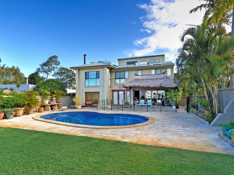 7 Kavieng Crescent, Runaway Bay QLD 4216