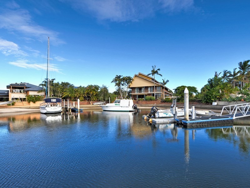 7 Kavieng Crescent, Runaway Bay QLD 4216