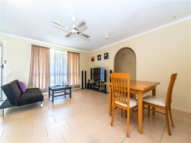 2/17 Kangaroo Avenue, Coombabah QLD 4216
