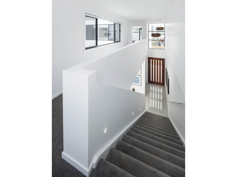 5/323 Bayview Street, Hollywell QLD 4216