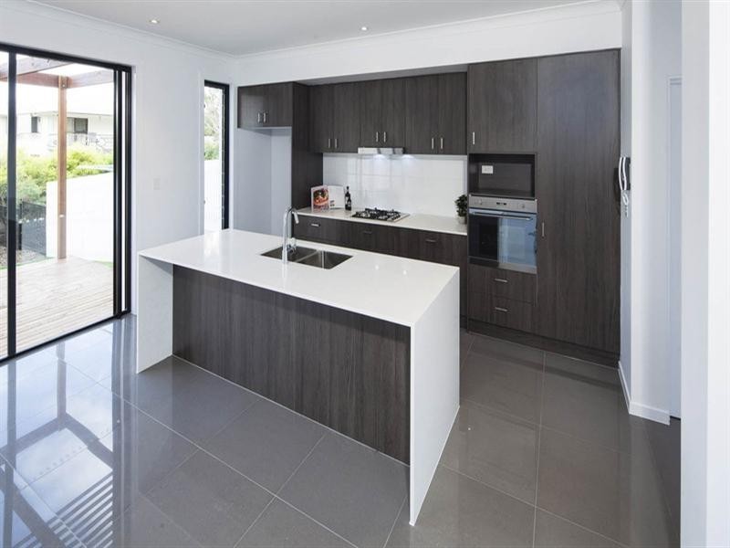 8/323 Bayview Street, Hollywell QLD 4216