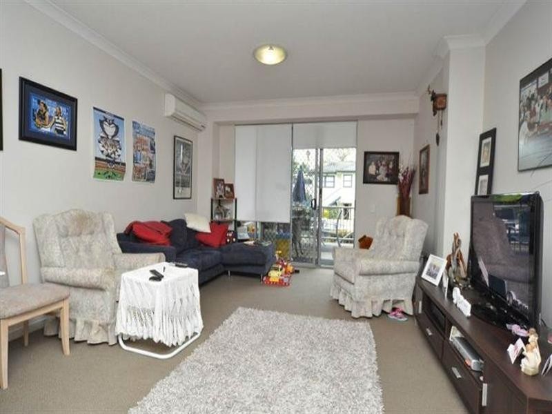 1/12-18 Bayview Street, Runaway Bay QLD 4216