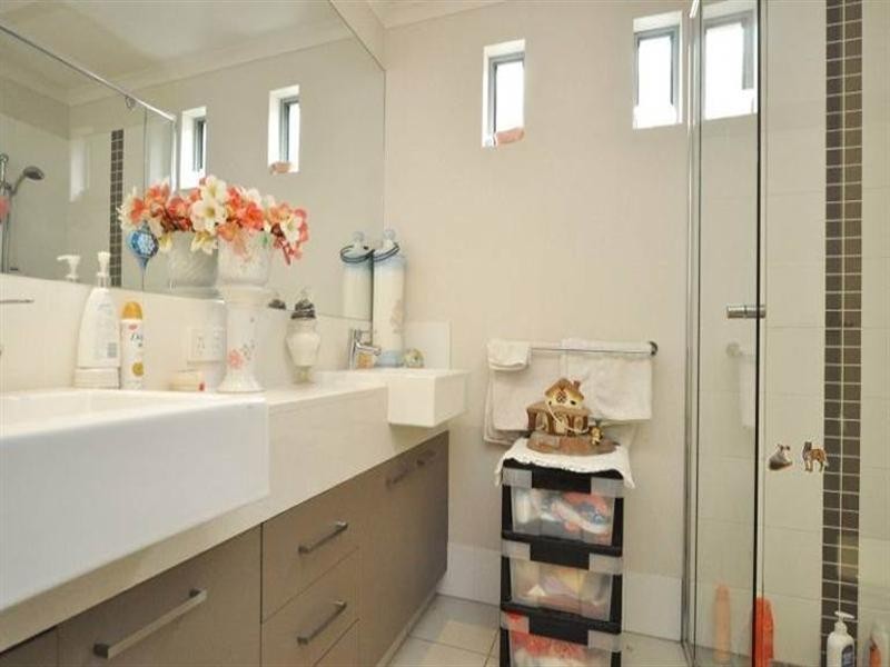 1/12-18 Bayview Street, Runaway Bay QLD 4216